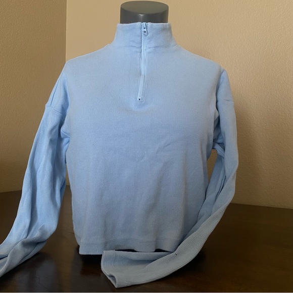 blue sweater - Picture 7 of 9